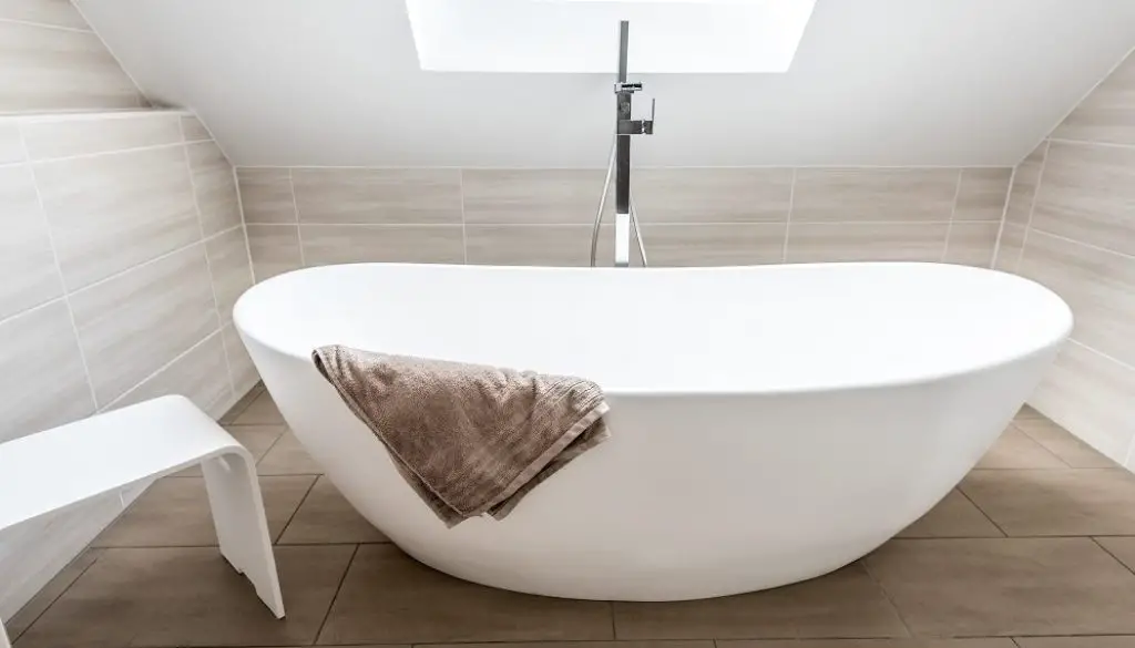 Best Freestanding Bathtubs for a Luxurious Bathroom