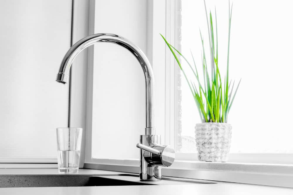 Best Touchless Kitchen Faucets for Your Home