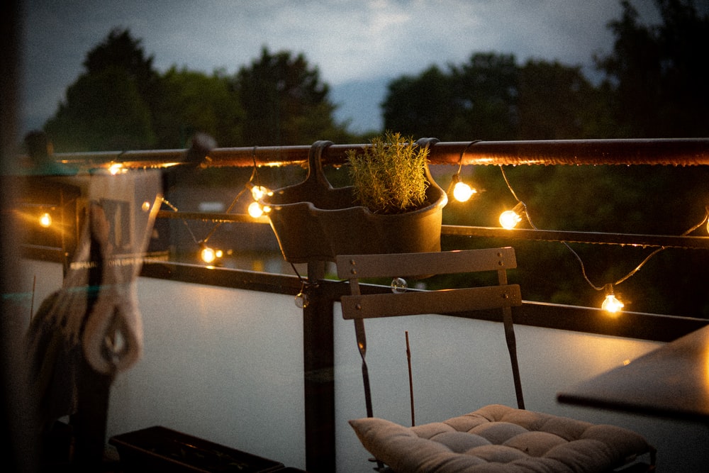 7 amazing balcony lighting ideas